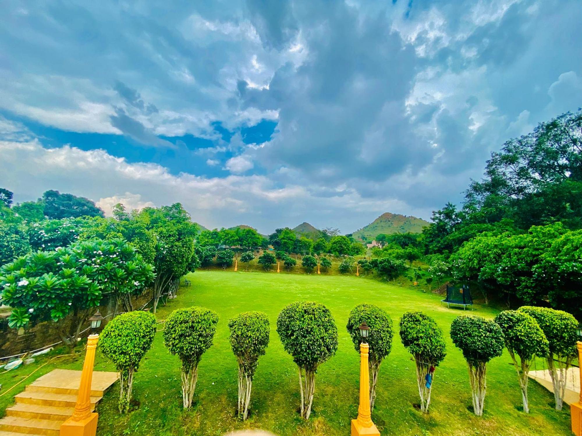 Udai Nature Valley Resort By An Hotels-A Peacefull River Retreat ウダイプル エクステリア 写真