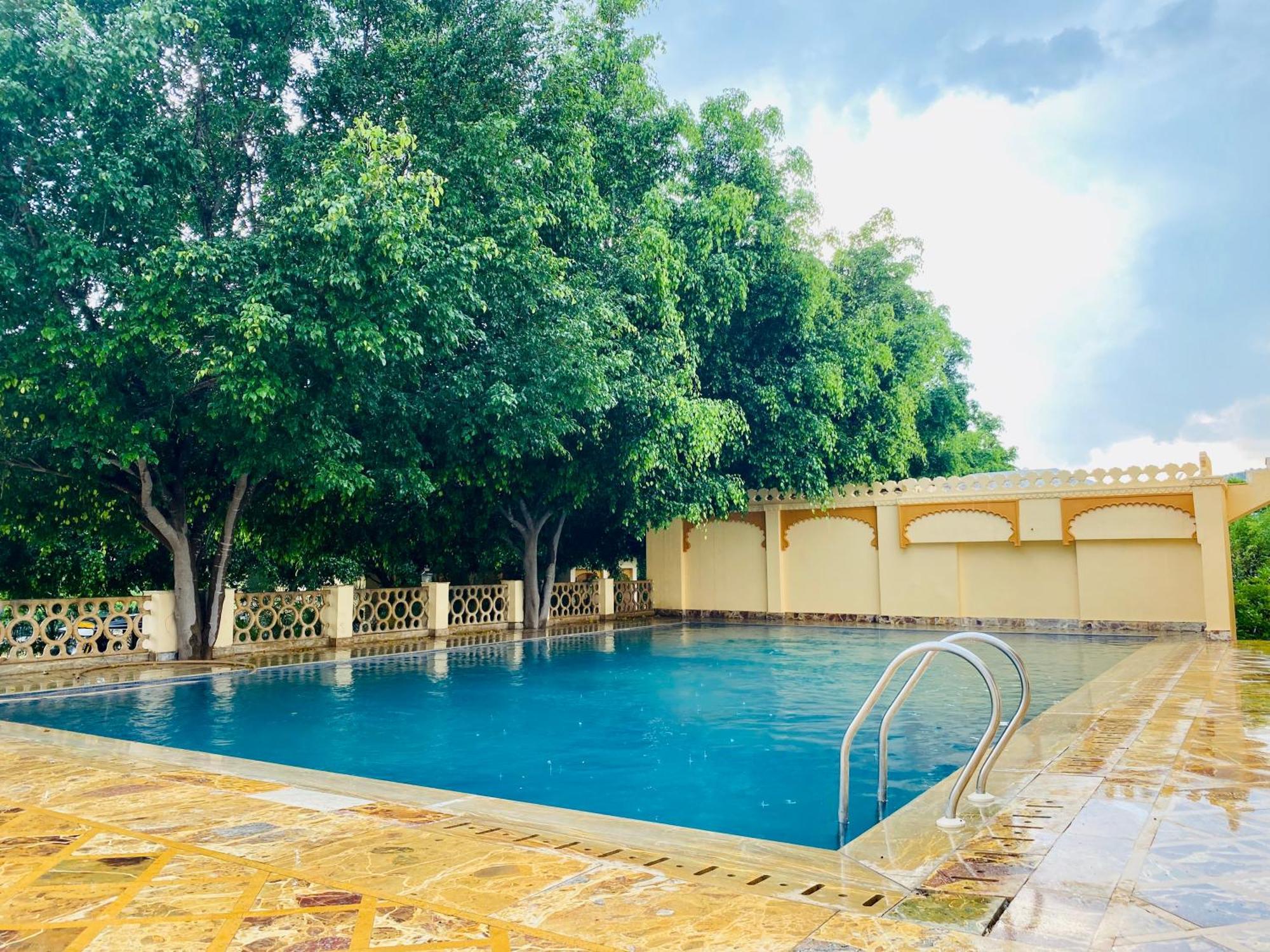 Udai Nature Valley Resort By An Hotels-A Peacefull River Retreat ウダイプル エクステリア 写真