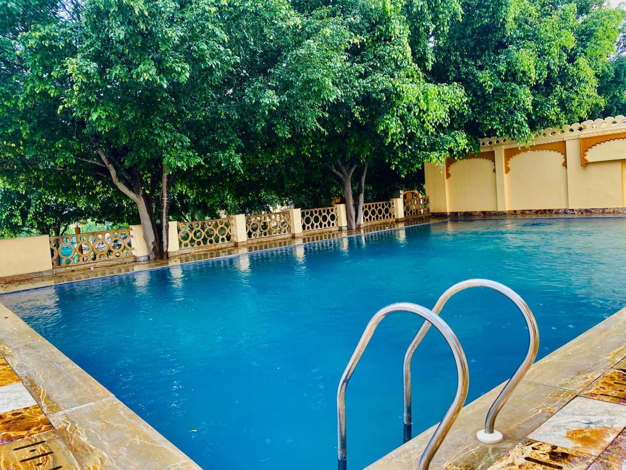 Udai Nature Valley Resort By An Hotels-A Peacefull River Retreat ウダイプル エクステリア 写真